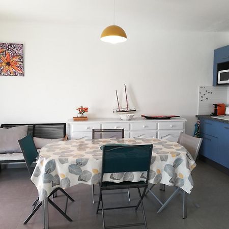 Saint-Pierre-la-Mer  Superbe Appartement Avec Vue Sur Mer Et Port, Parking Prive מראה חיצוני תמונה